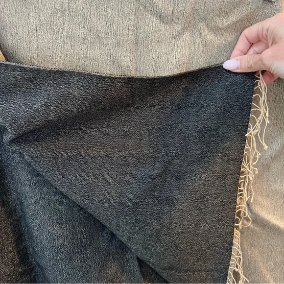 Brand New with Tags Black & Gold Silk and Cashmere Fringed Scarf - NWT - Picture 2 of 6